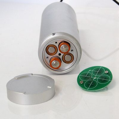 محلل اهتزازات يدوي صغير